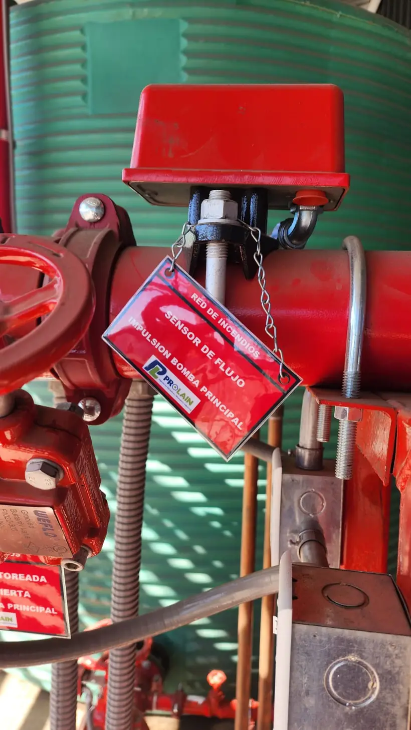 Sensor de flujo rotulado en matriz de red de incendio — proyecto Prolain